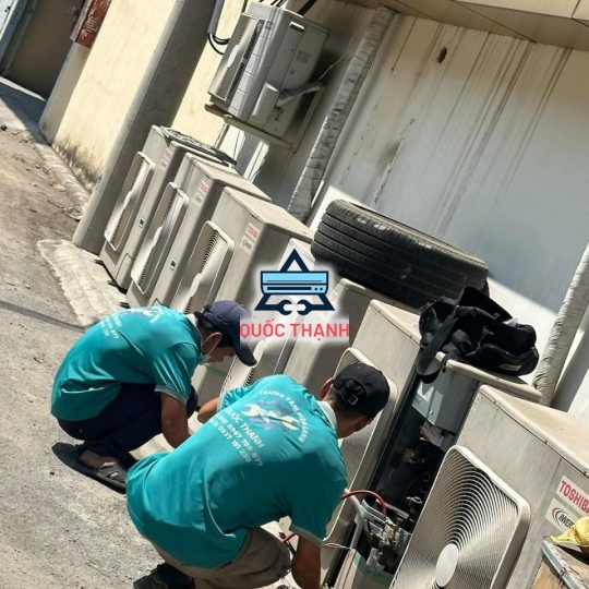 Bán máy lạnh âm trần toshiba